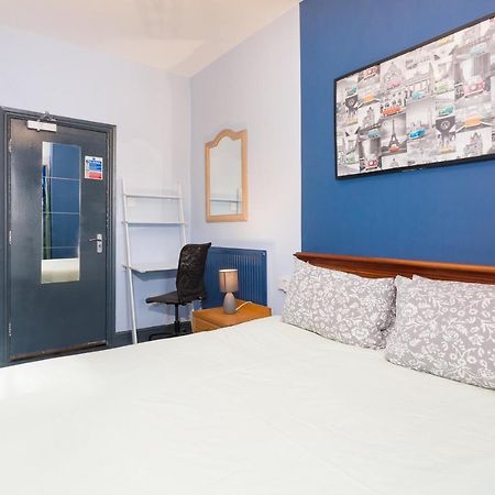 Russell Scott Backpackers - Sheffield Hostel Buitenkant foto