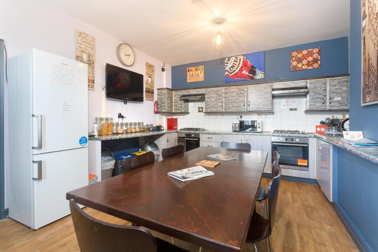 Russell Scott Backpackers - Sheffield Hostel Buitenkant foto