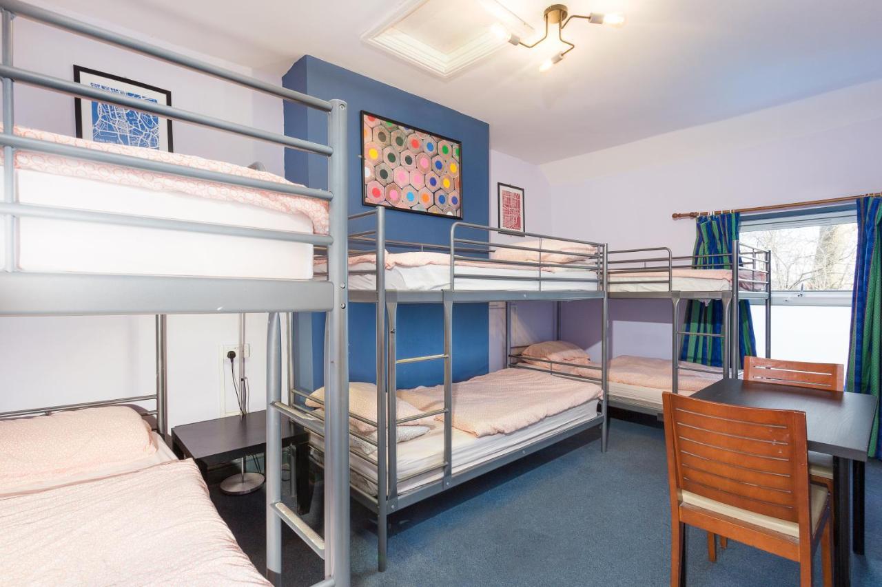Russell Scott Backpackers - Sheffield Hostel Buitenkant foto