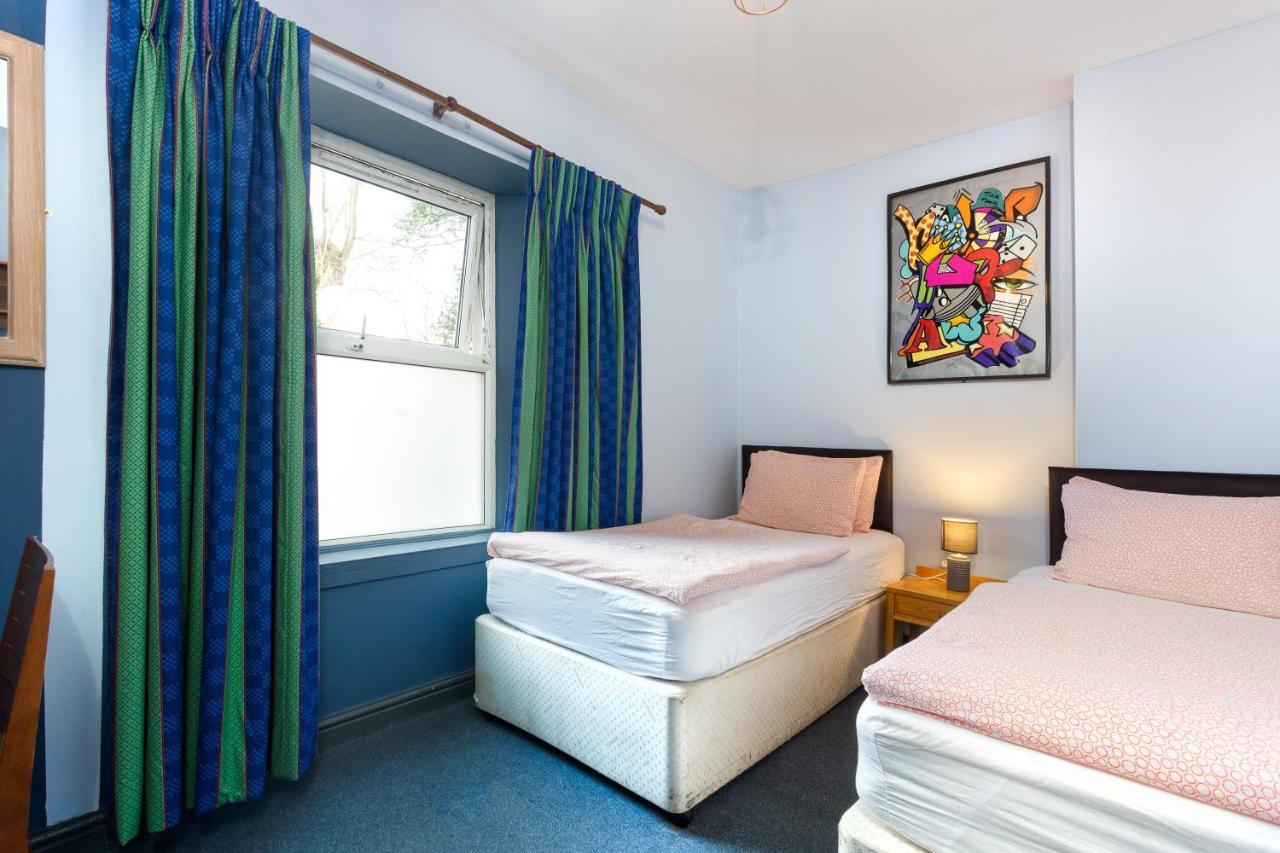 Russell Scott Backpackers - Sheffield Hostel Buitenkant foto
