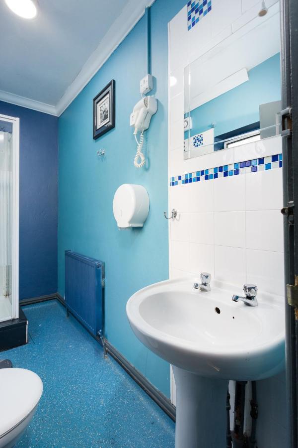 Russell Scott Backpackers - Sheffield Hostel Buitenkant foto