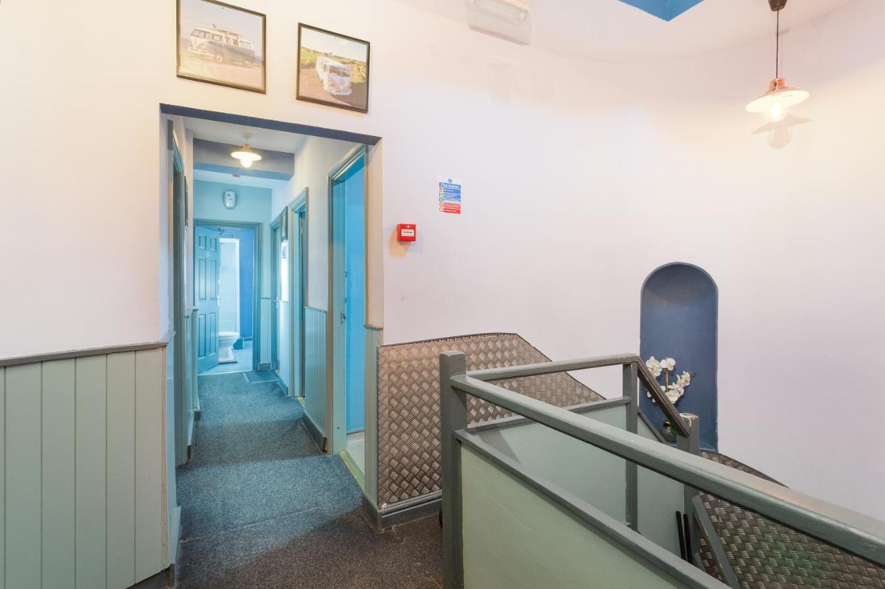 Russell Scott Backpackers - Sheffield Hostel Buitenkant foto