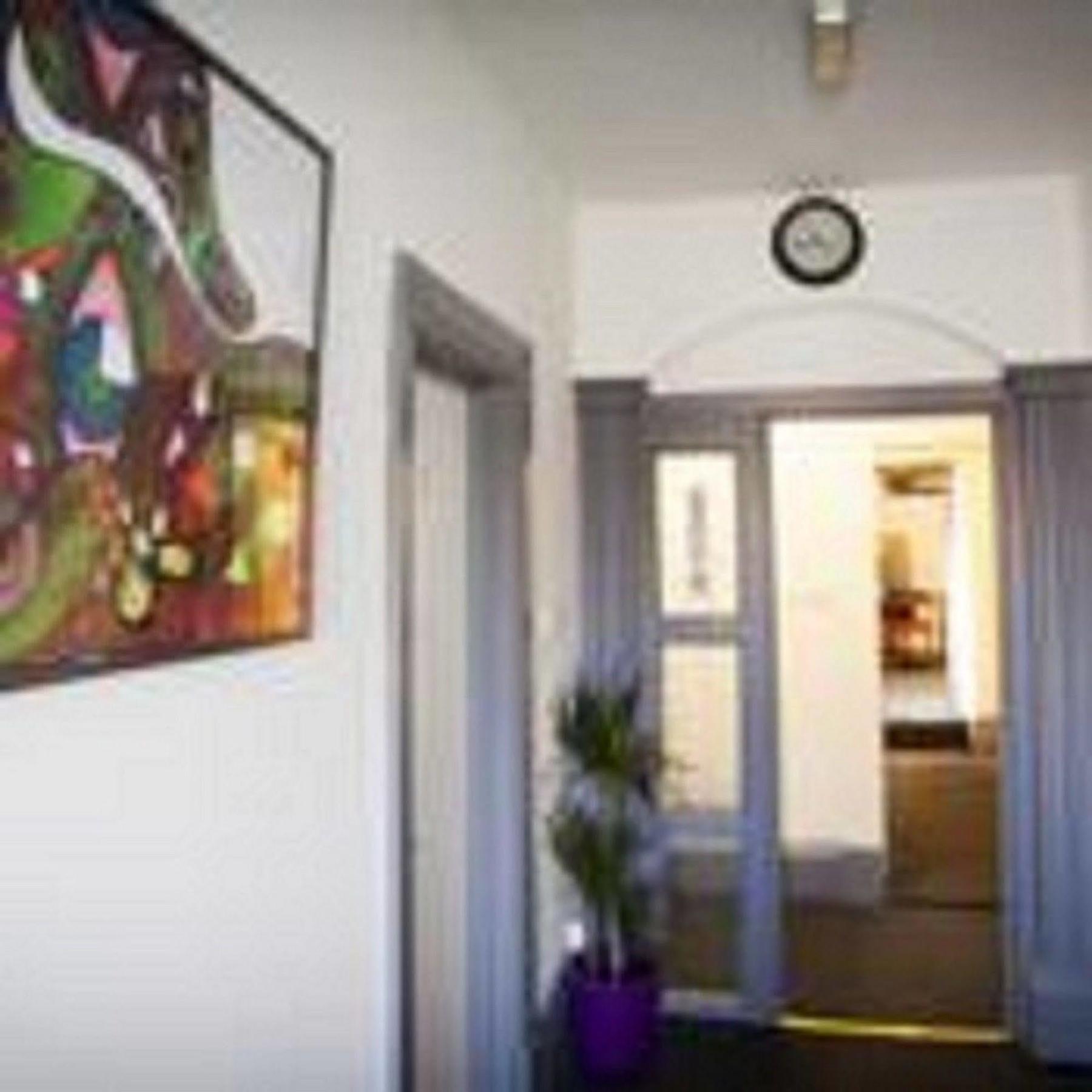 Russell Scott Backpackers - Sheffield Hostel Buitenkant foto